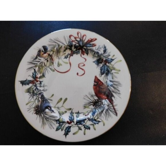 Lenox Wintergreetings by Catherine McChung 9" Salad Plate 1995 Retired - Picture 1 of 2